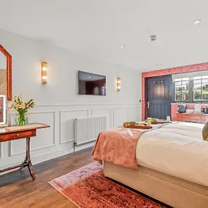 The Ley Arms Bed & Breakfast